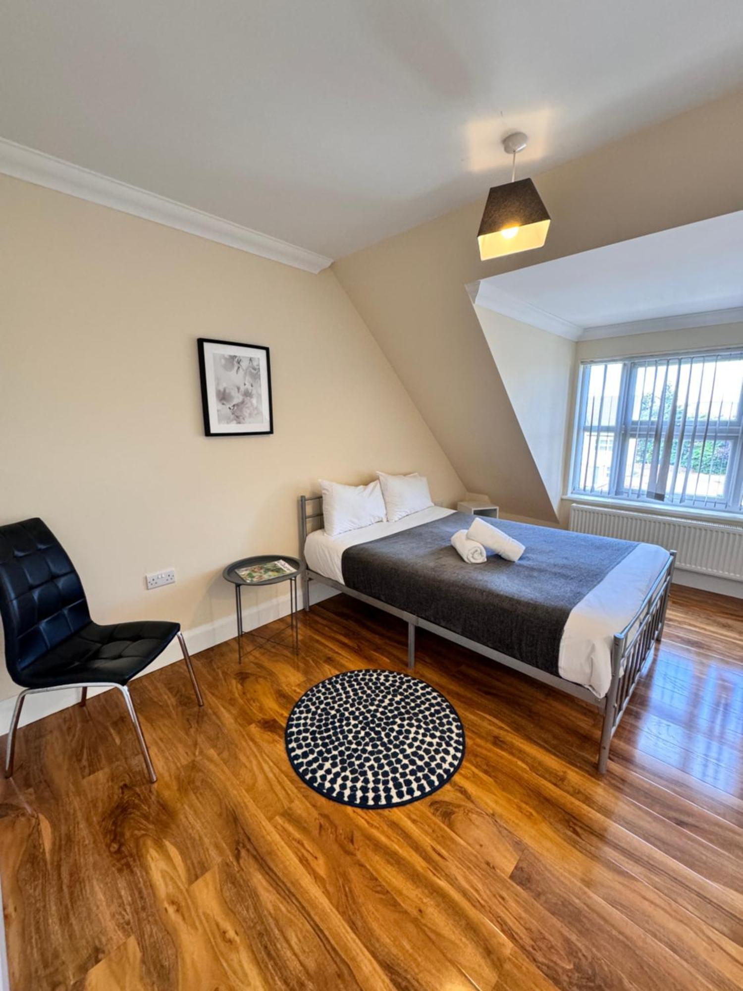 Relaxing Airport Rooms Stanwell Dış mekan fotoğraf